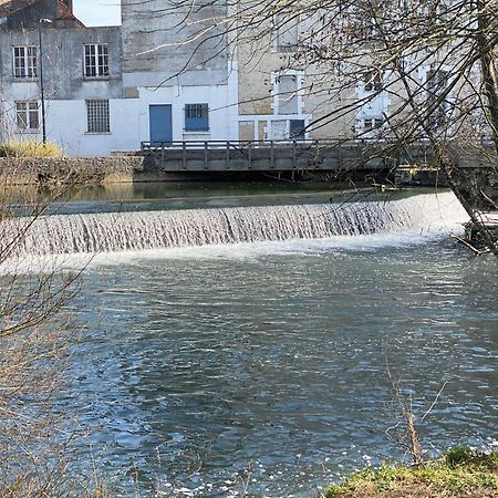 Logis Hotel Le Saint Georges Vivonne Eksteriør bilde