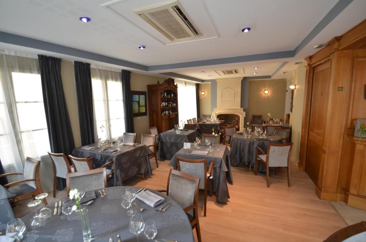 Logis Hotel Le Saint Georges Vivonne Eksteriør bilde
